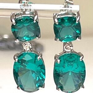 NEW Earrings Green Turquoise Chunky Faceted Glass Silver Tone  Post A23